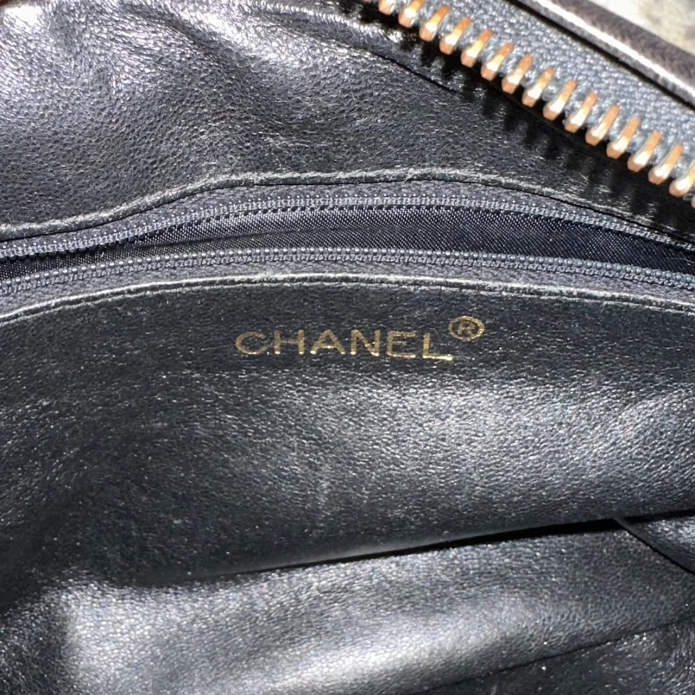 Brown Lambskin Chanel Camera Bag Crossbody - Picture 14 of 17